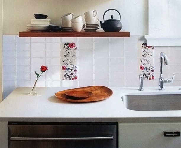 Модерн в ванной комнате и кухне с плиткой «кабанчик»